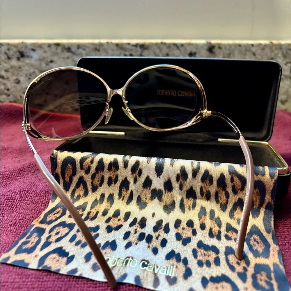 Roberto Cavalli Round Rose Gold Metal Sunglasses